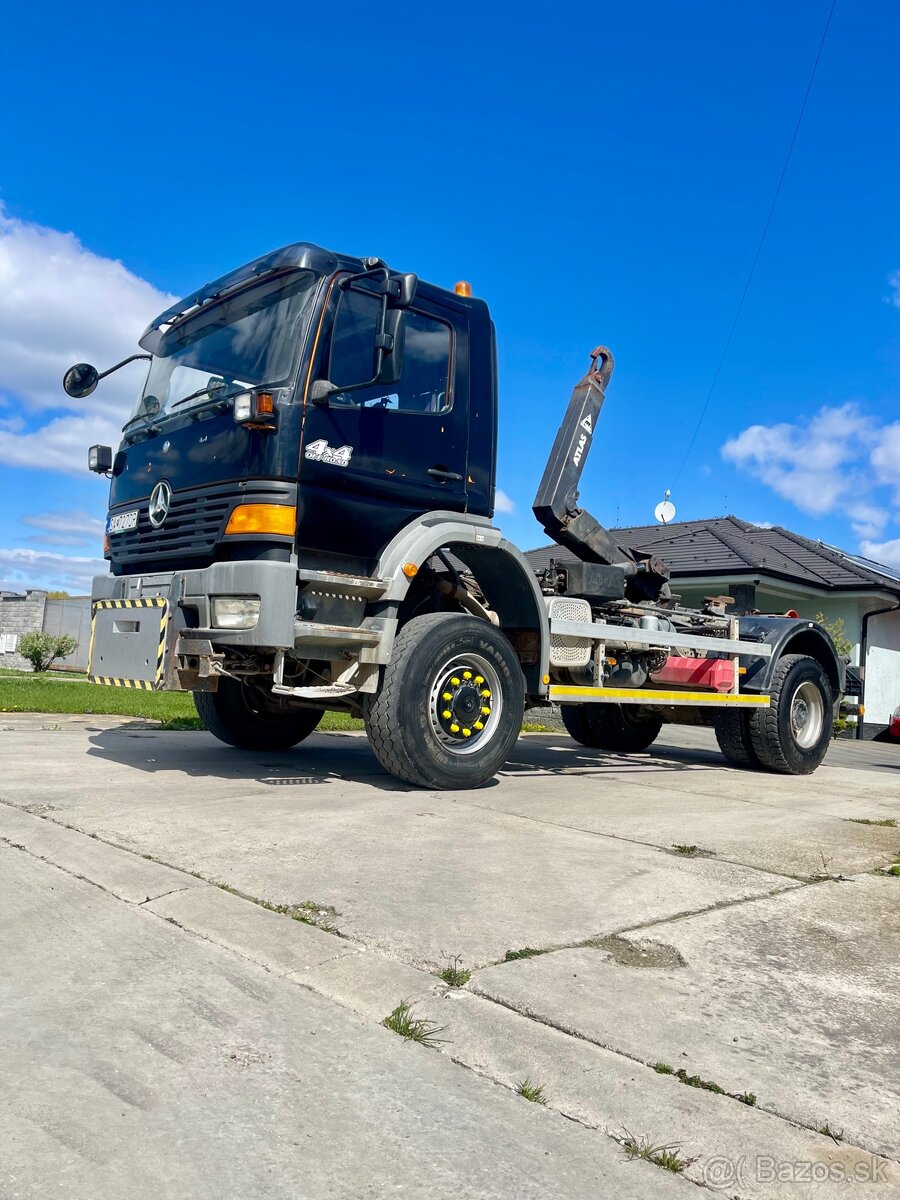 Mercedes 4x4 hakovy natahovac