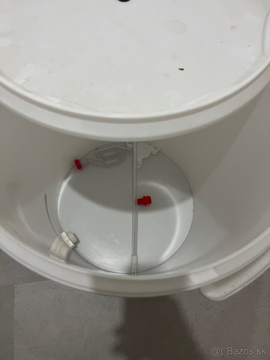 Fermentacne vedro na kvasenie piva