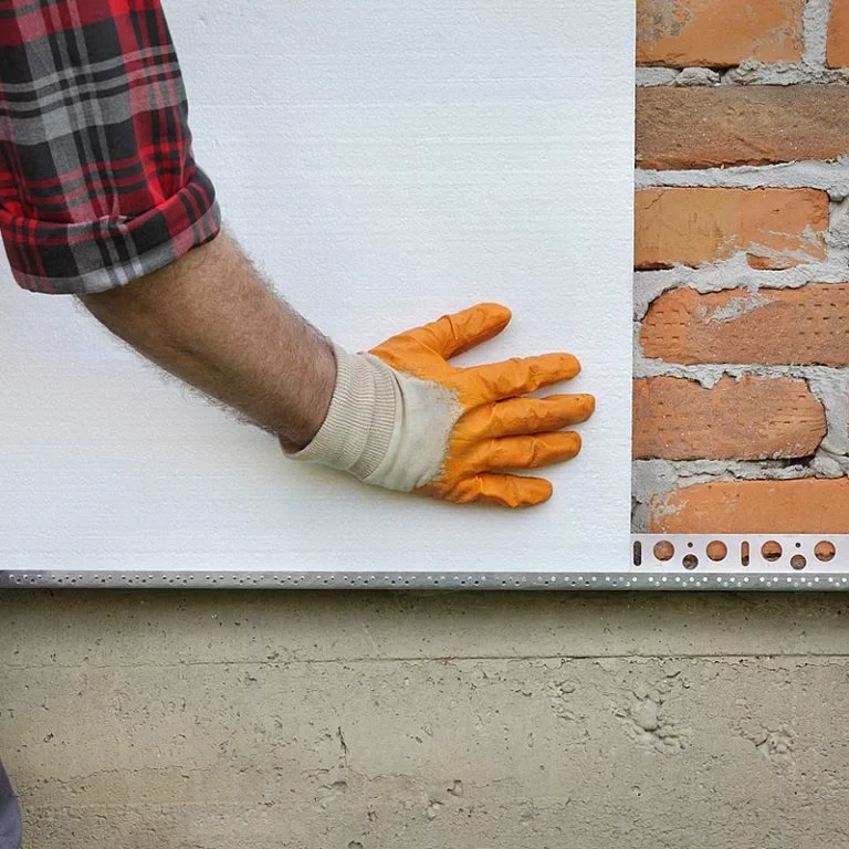 Murár - stevebný pracovník pre rekonštrukcie