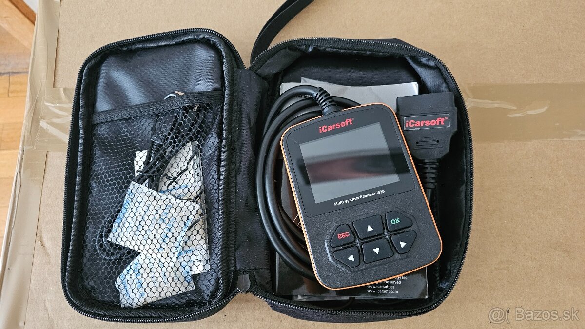 iCARSOFT MULTI-SYSTEM SCANNER i930