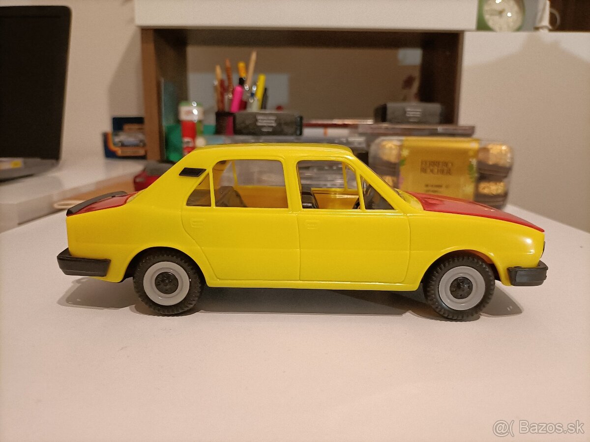 Skoda 120 kdn stare hracky