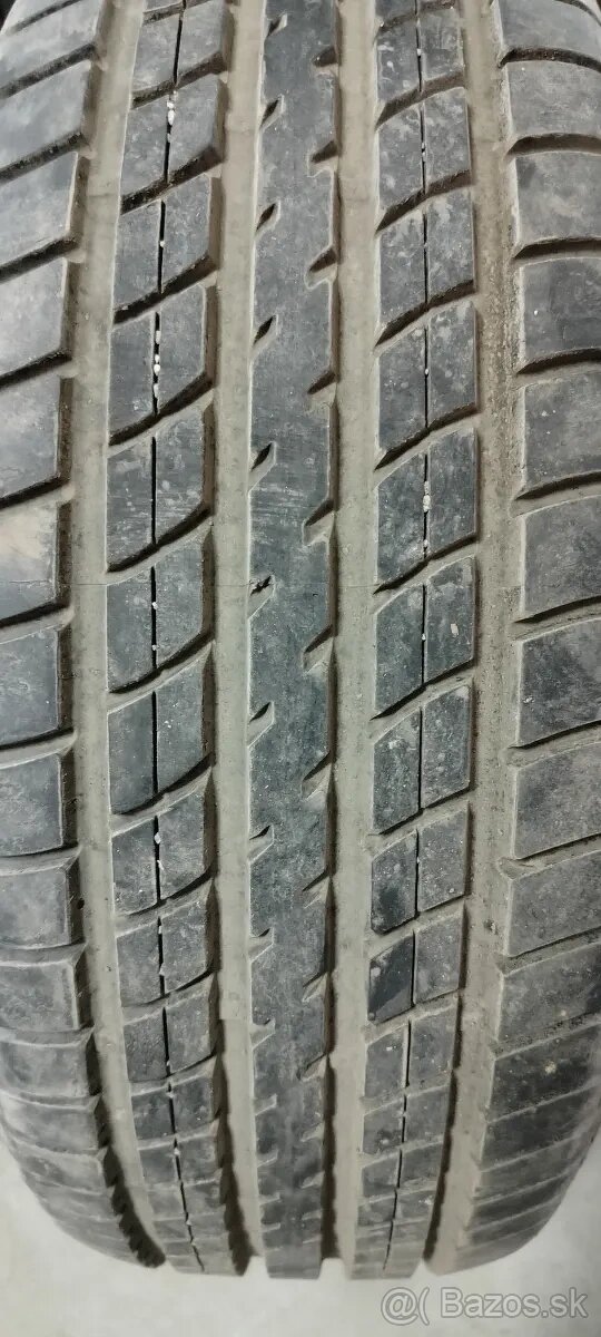 Predám 1 letnú pneumatiku 215/55 R16 95H Dunlop