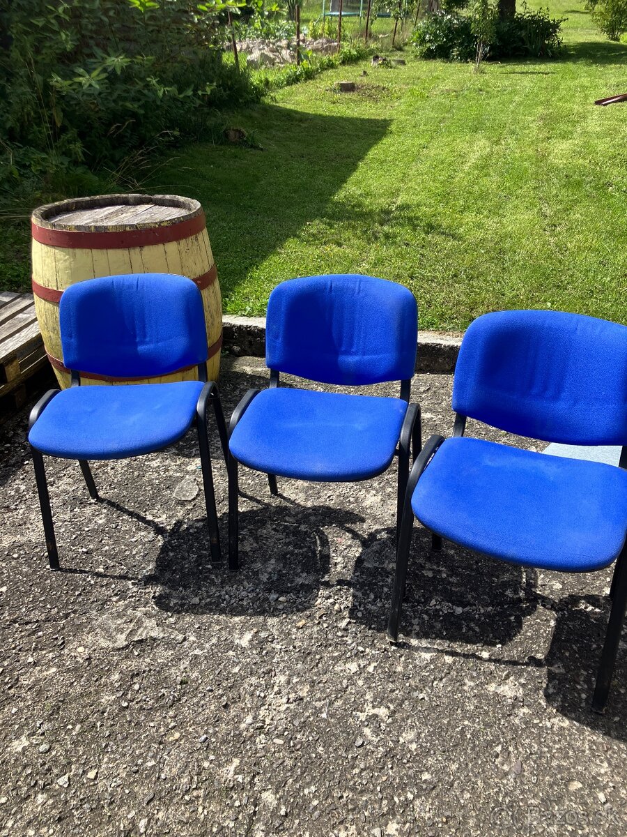 Konferencne stolicky 14ks