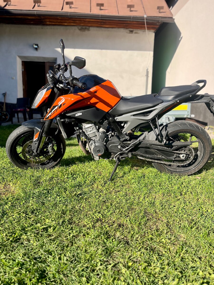 KTM DUKE 790 s príplatkovou úpravou