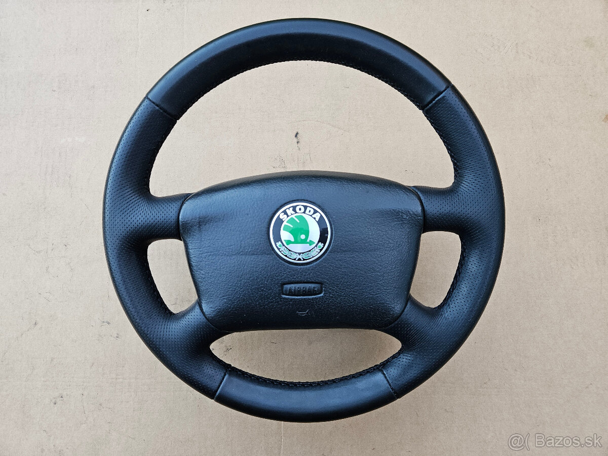 Škoda Octavia 1 volant v koži