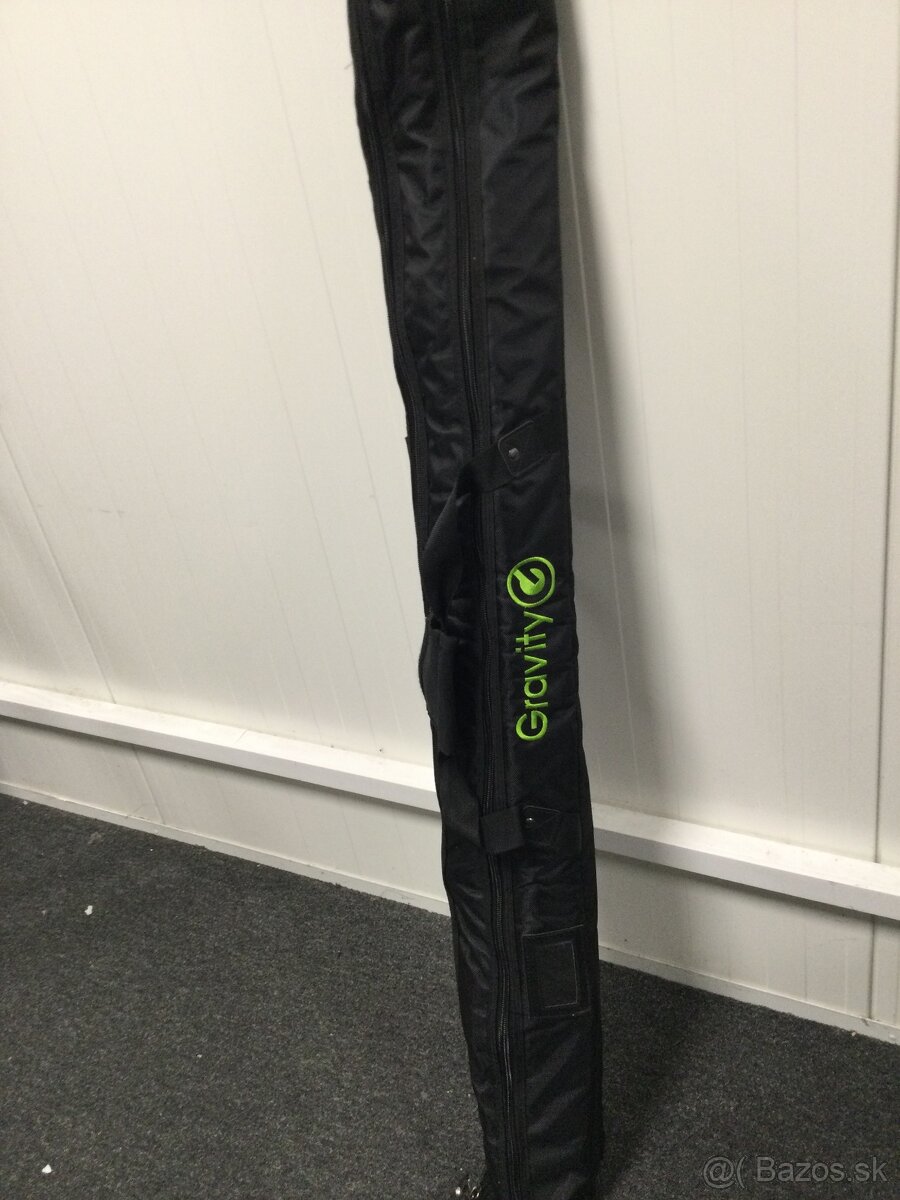 K&M 21368 -distančne stojany na repro