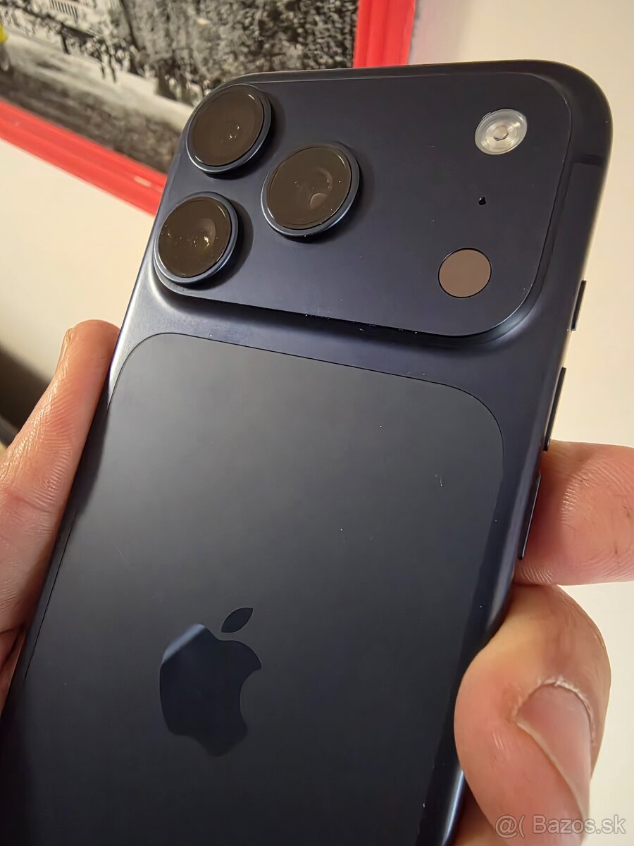 Apple iPhone 17 Pro 256GB Deep Blue