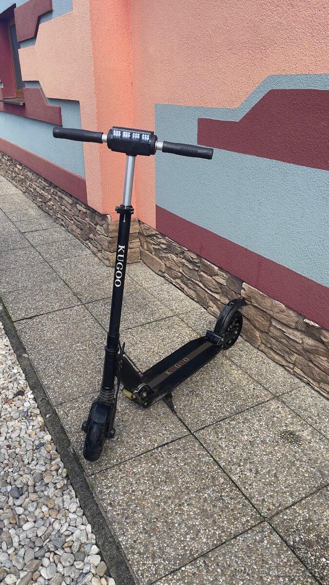 Elektrická kolobežka KUGO S3