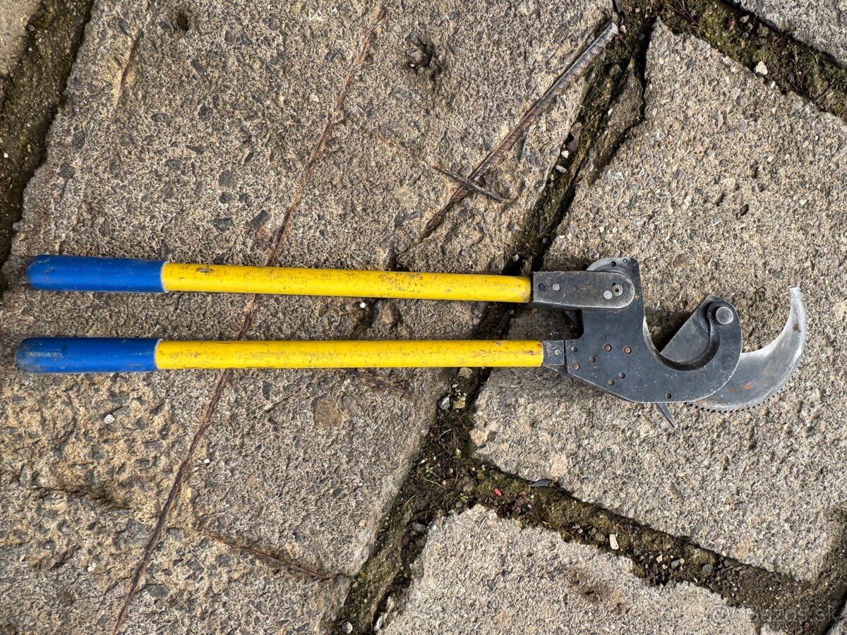 Predám pákové nožnice na káble Klauke K103 – TOP stav