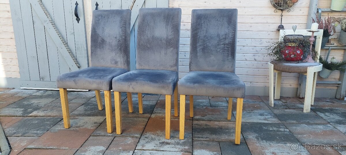 Jedálenské stoličky
