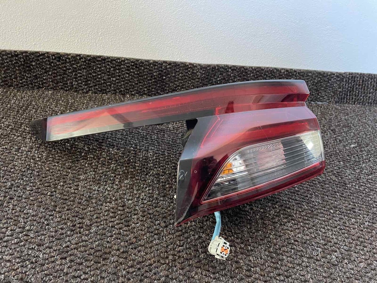 Originál zadné ľavé svetlo Nissan Qashqai