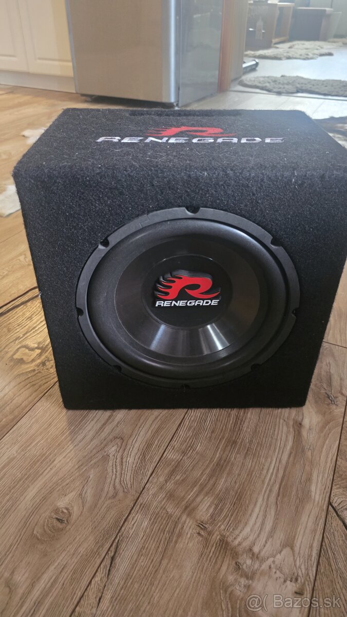 Renegade RXV1000 subwoofer