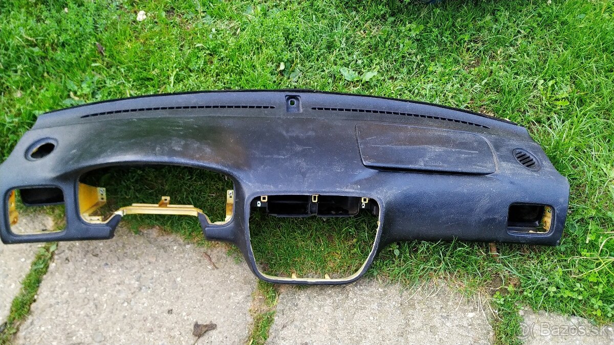 čierne palubka Honda Civic 6g