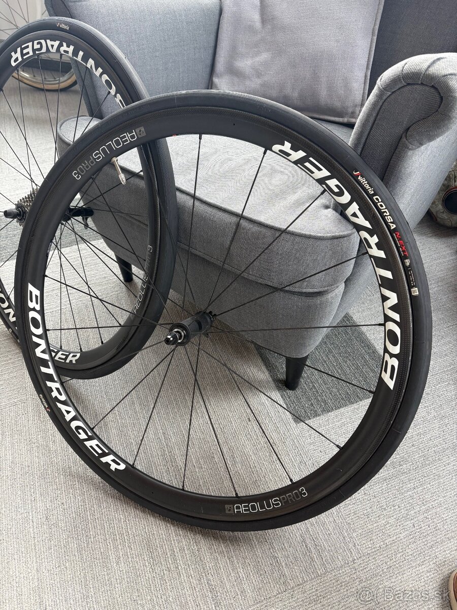 Bontrager Aeolus Pro 3 (2022) - Karbónové Kolesá s Plášťami