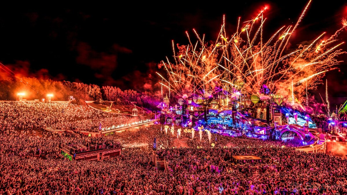 2x Tomorrowland 2025 W2 Full Madness Pass Magnificent Greens