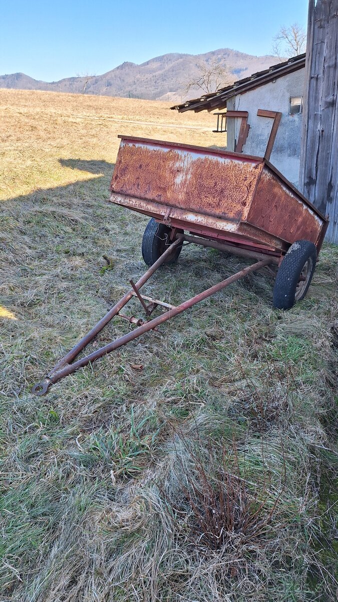 Predam vlecku vhodna za malotraktor