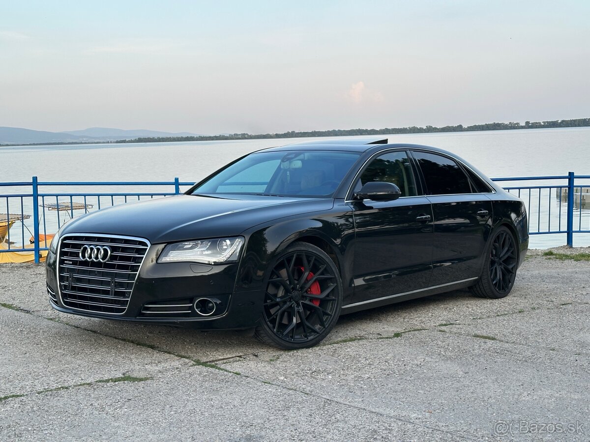 Audi a8L