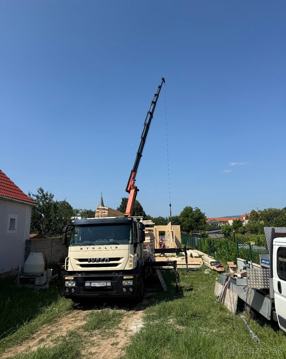 Autodoprava s hydraulickou rukou - dosah 25m