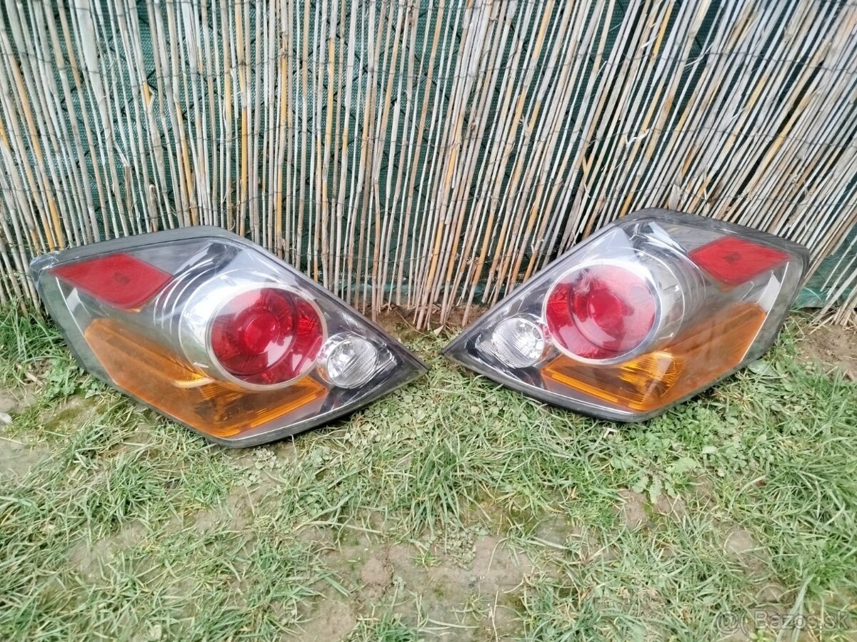 Nissan ALTIMA 4 L32- Zadné svetlo L+P