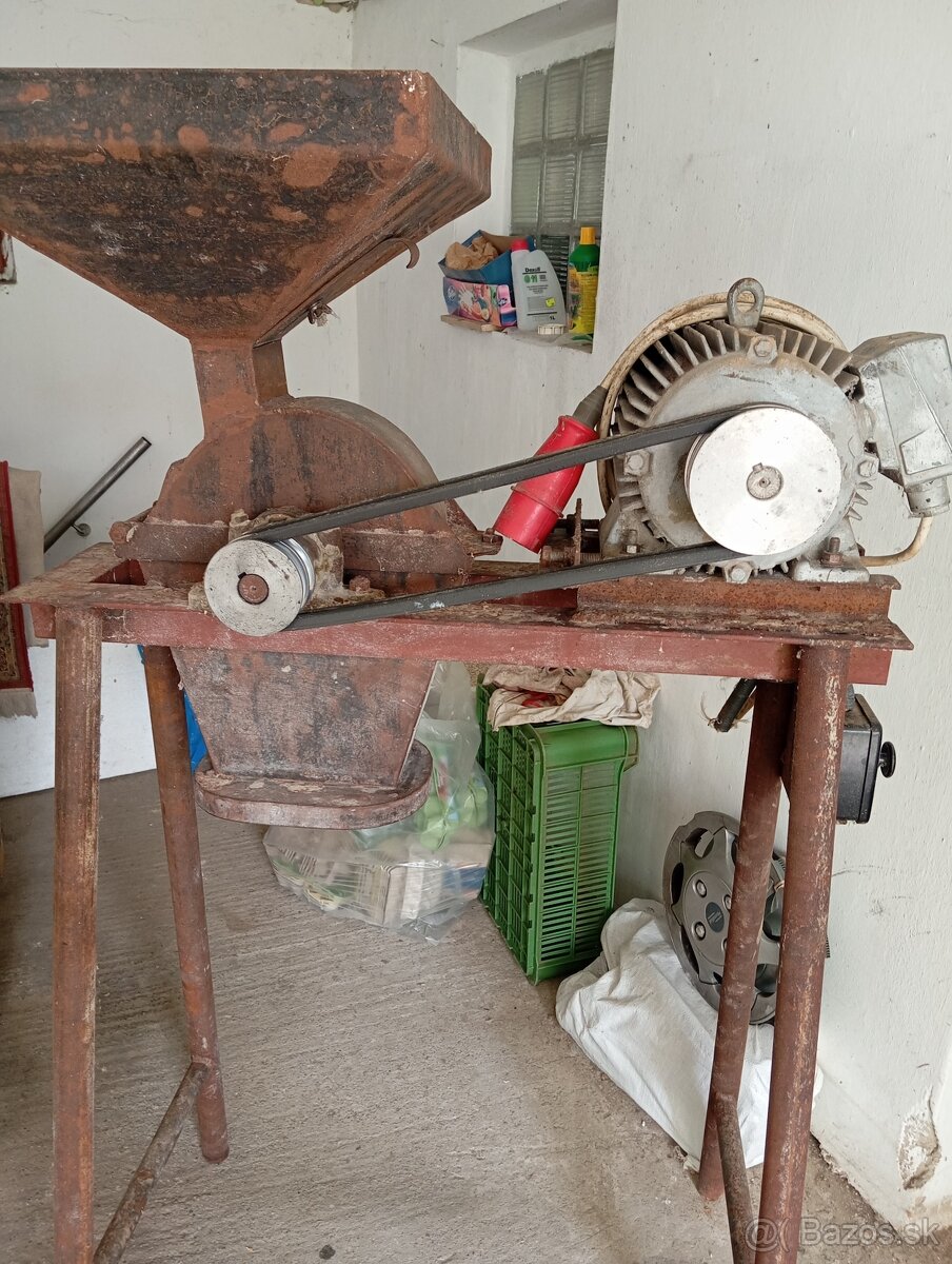 Predám šrotovník s 4 kw motorom alebo len motor.