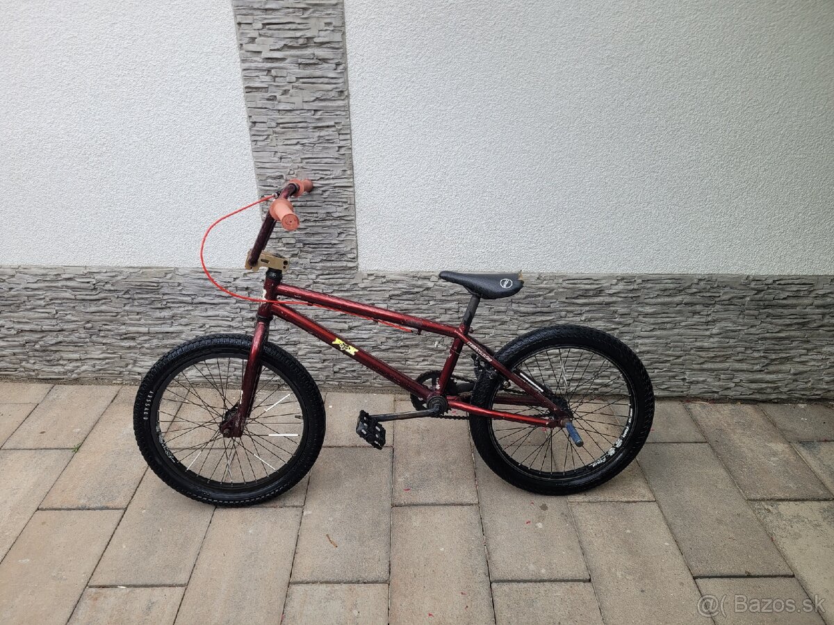 Bicykel BMX