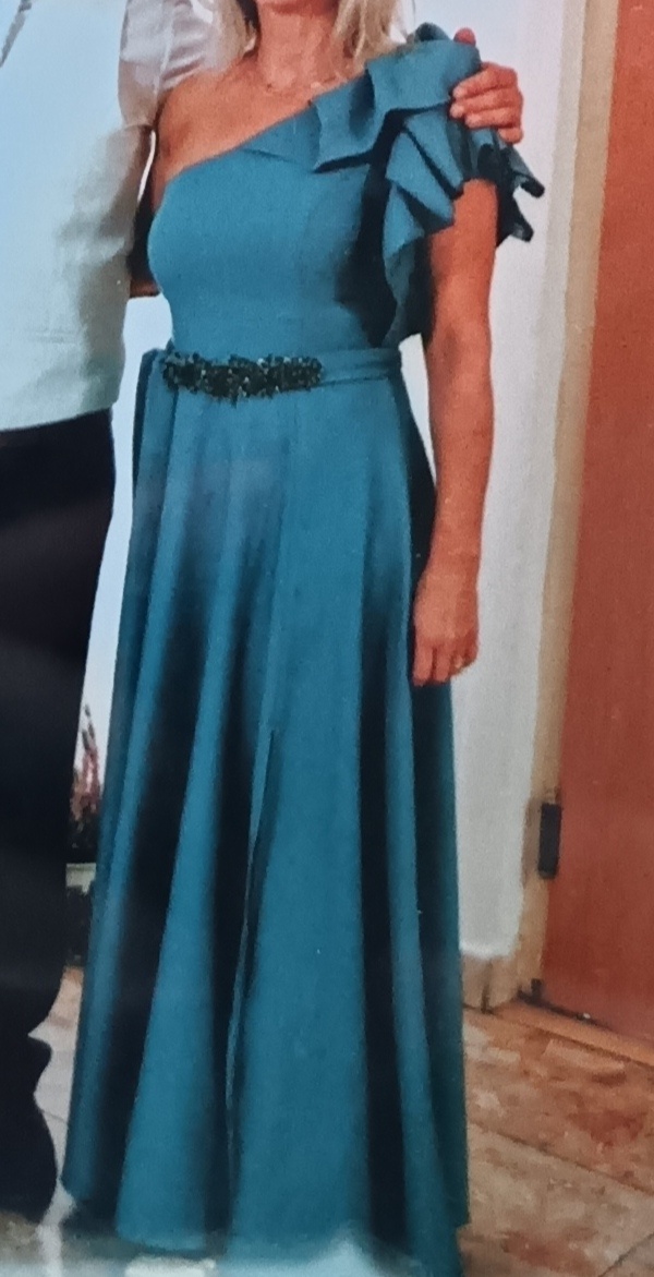 Spoločenské šaty