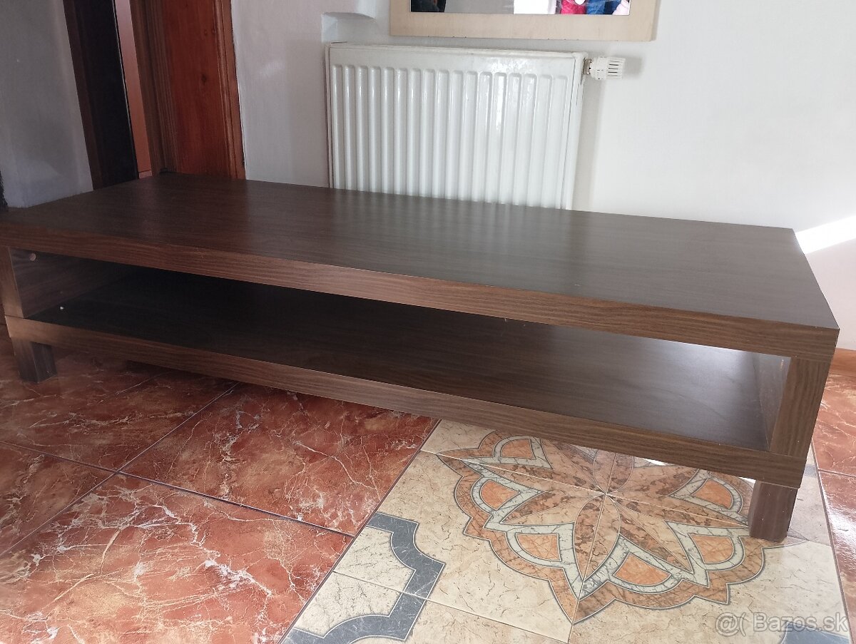 Stolik pod TV