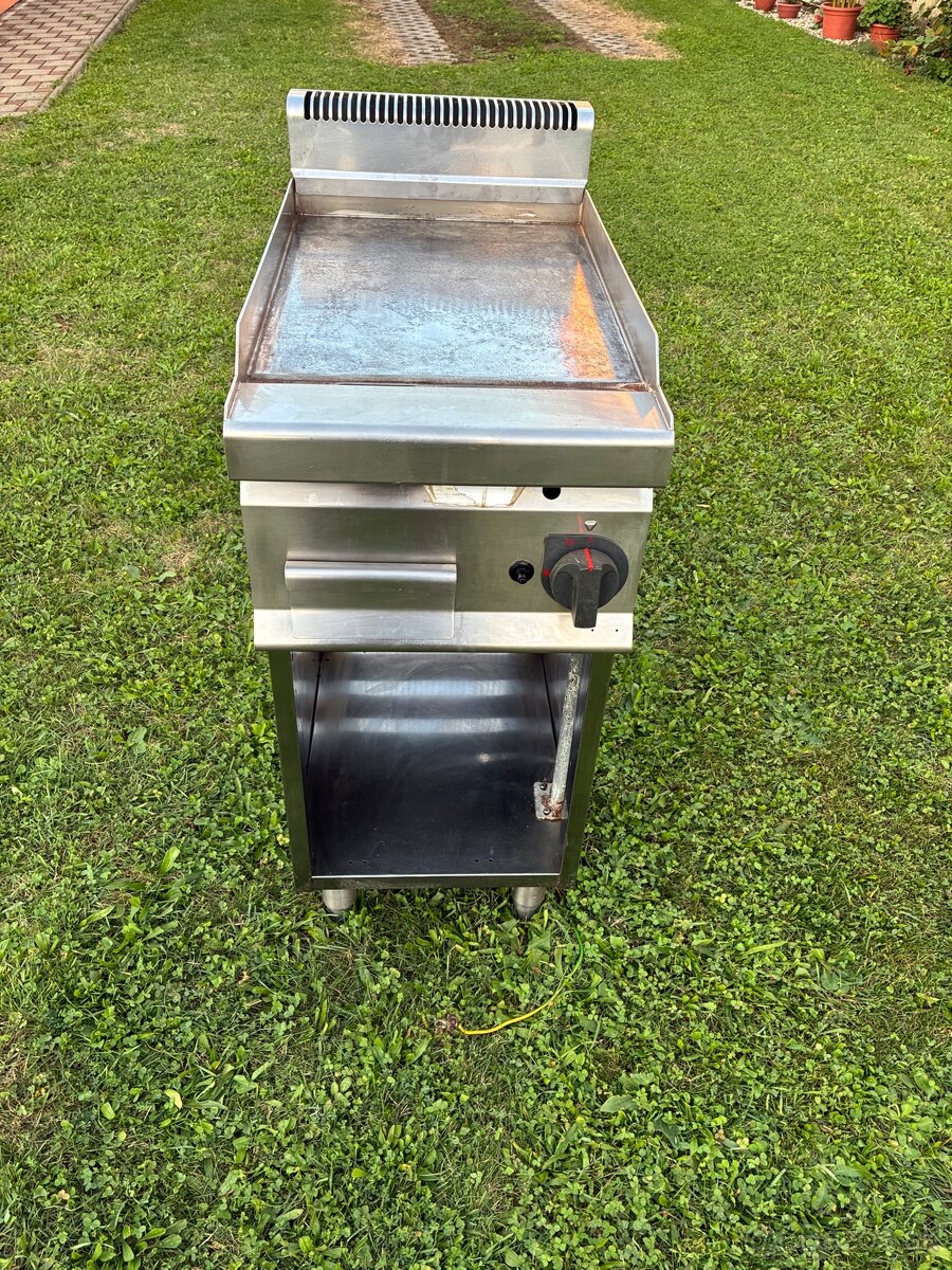 Grilovacia doska plynová hladká