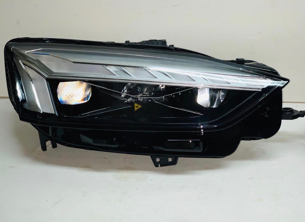 Audi S5 A5 8W6 F5 Facelift laser světlo světlomet 8W6941085