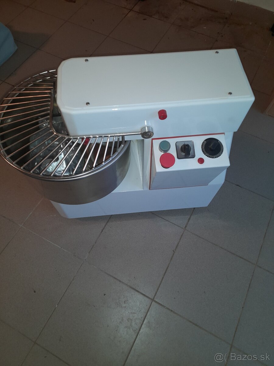 Predám špirálový miesič IF-22