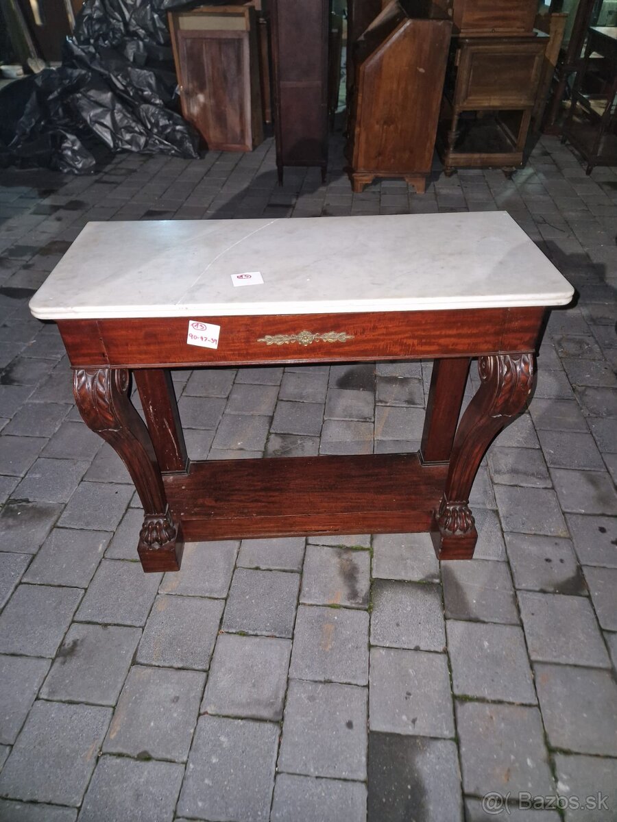 13 - Predám elegantný stolík s mramorovou doskou