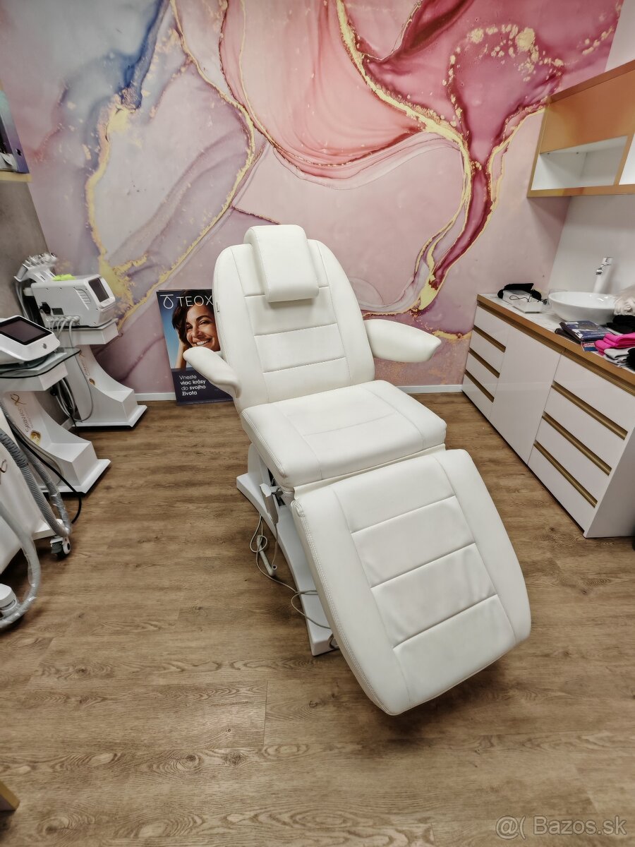 Kozmeticke elektricke kreslo