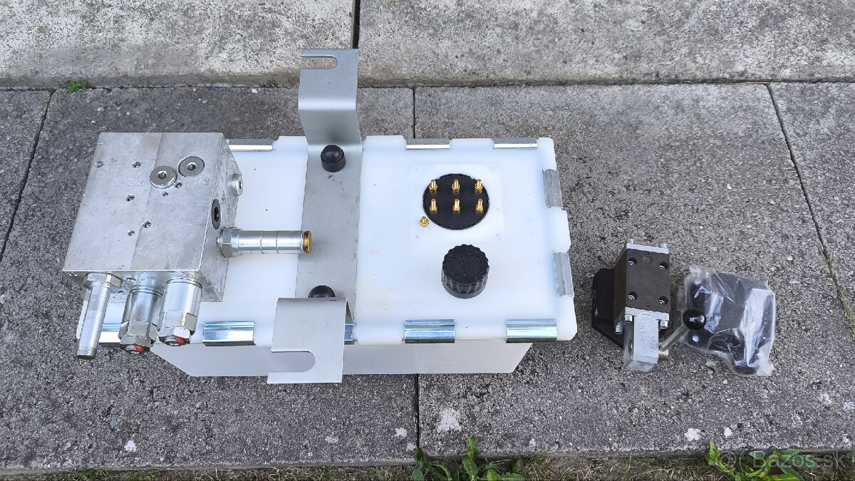 Predám jednotku na výrobu štiepačky