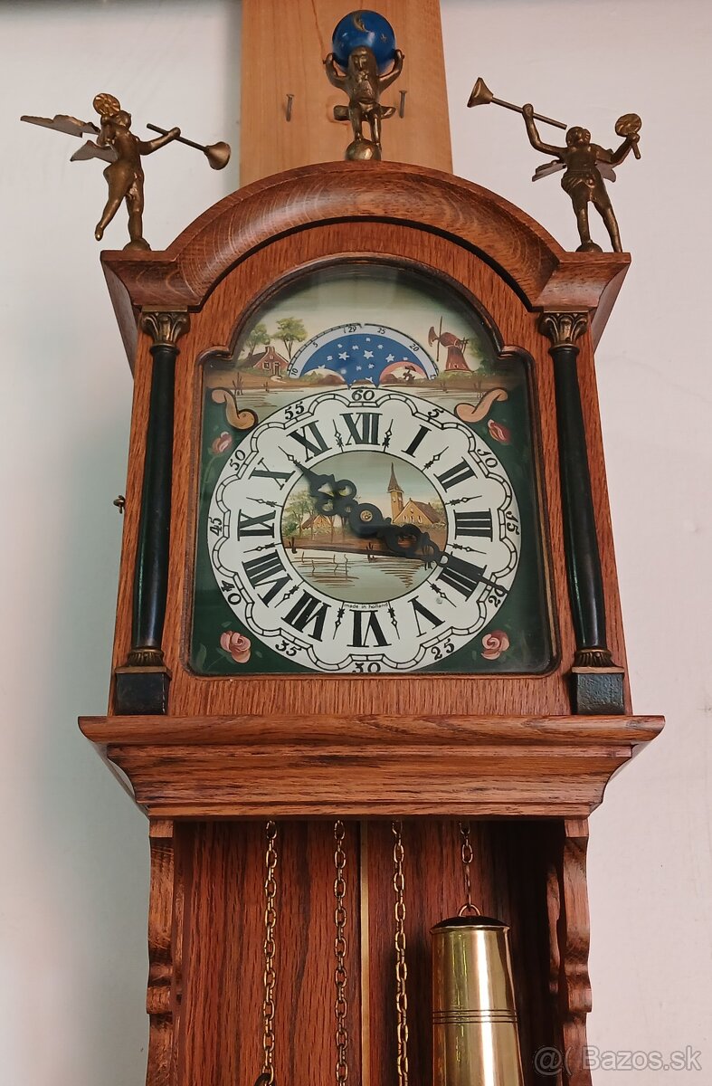 Hodiny holandské frízske nástenné.