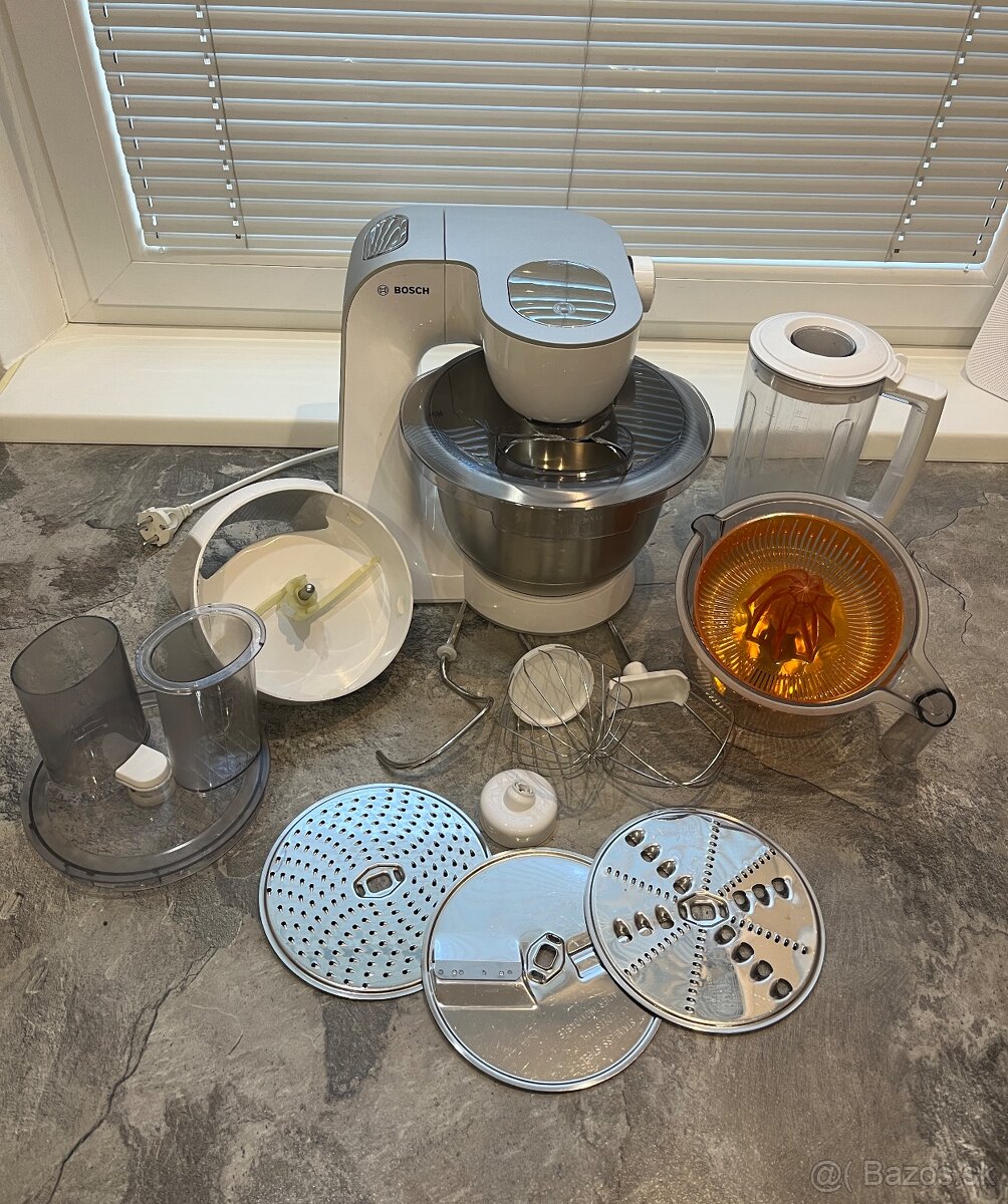 Bosch MUM 54240 900W kuchynský robot