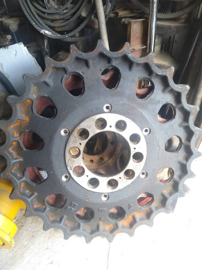 Hnacie koleso buldozér T130