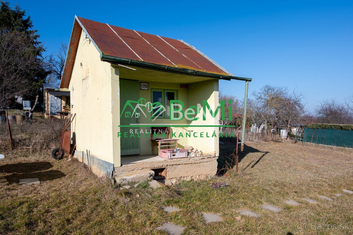 Predaj: Záhr.domček,395 m2,Nové Mesto nad Váhom(003-14-MAKS)