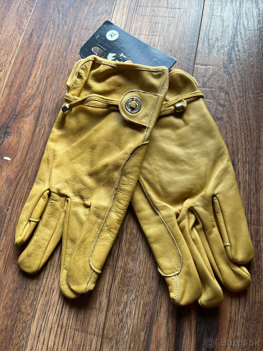 Westernové rukavice