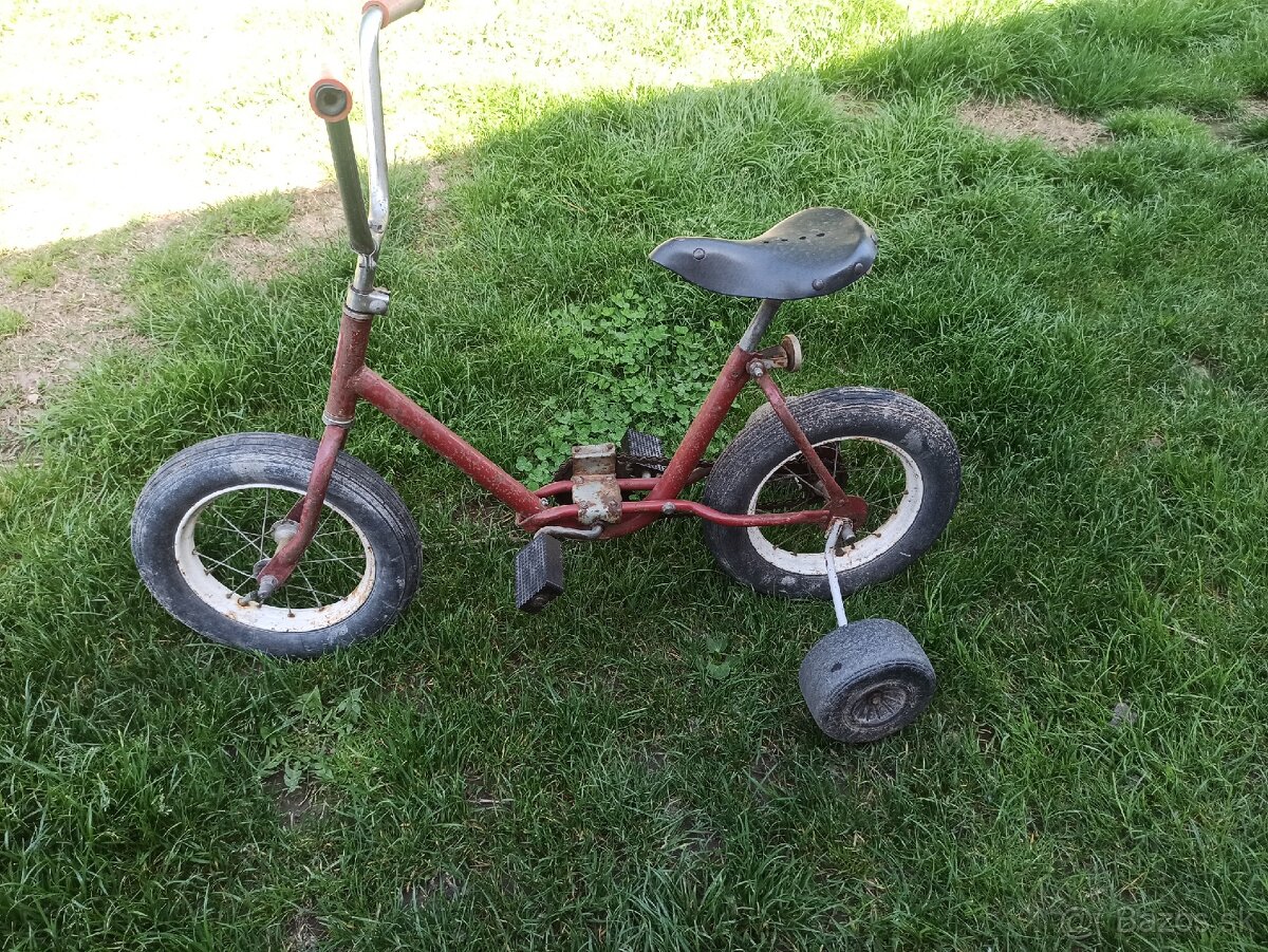 Retro detsky bicykel