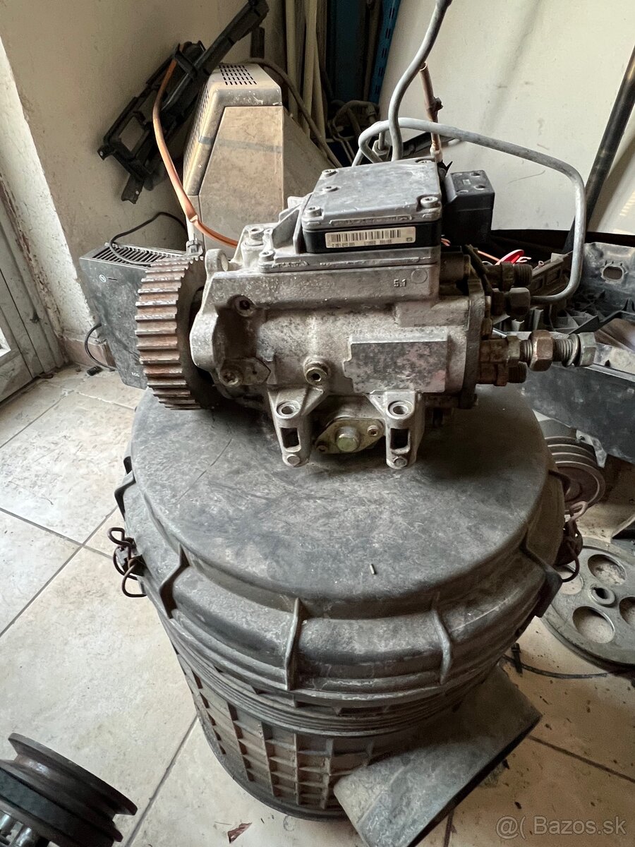 Predám vstrekovacie čerpadlo Audi A6 2,5TDI, 059130106EX