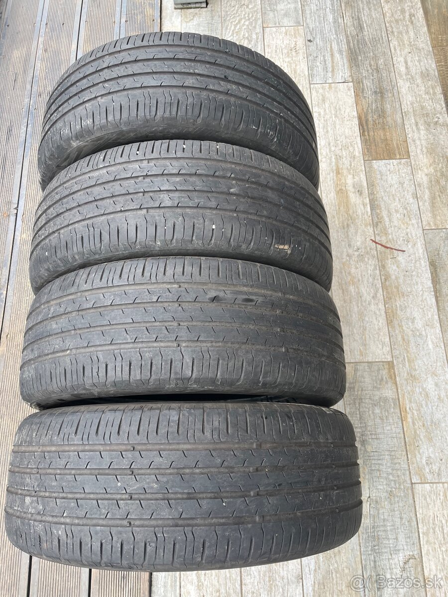 215/55 R17 letne pneu Continetal