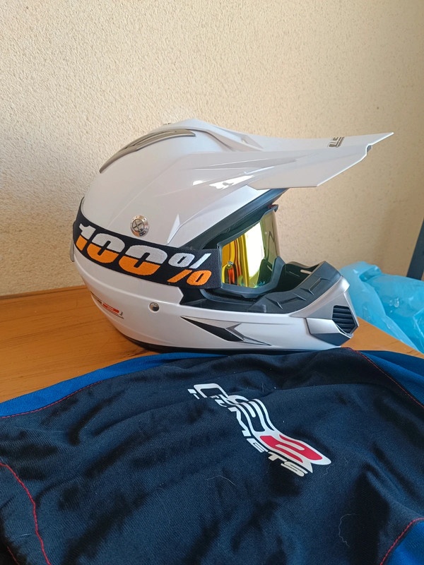 Predám LS2 MX433 prilbu s novými okuliarmi
