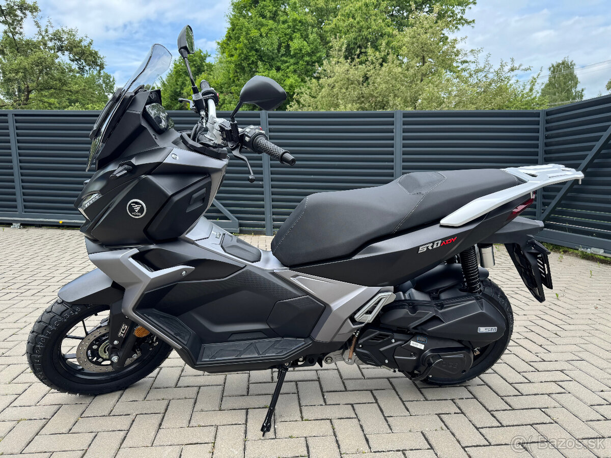 Voge SR1 125i ADV
