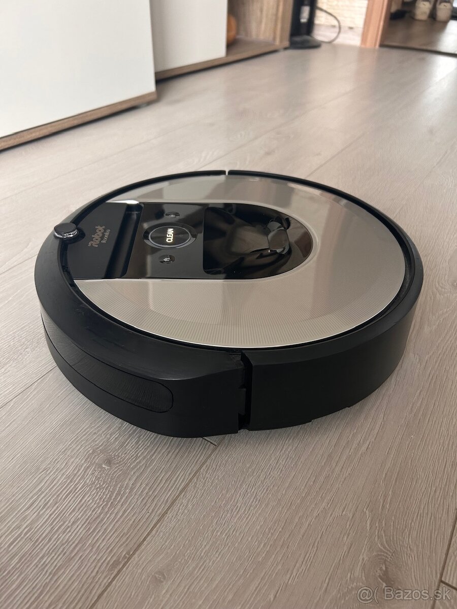 Predám vysávač iRobot Roomba i7