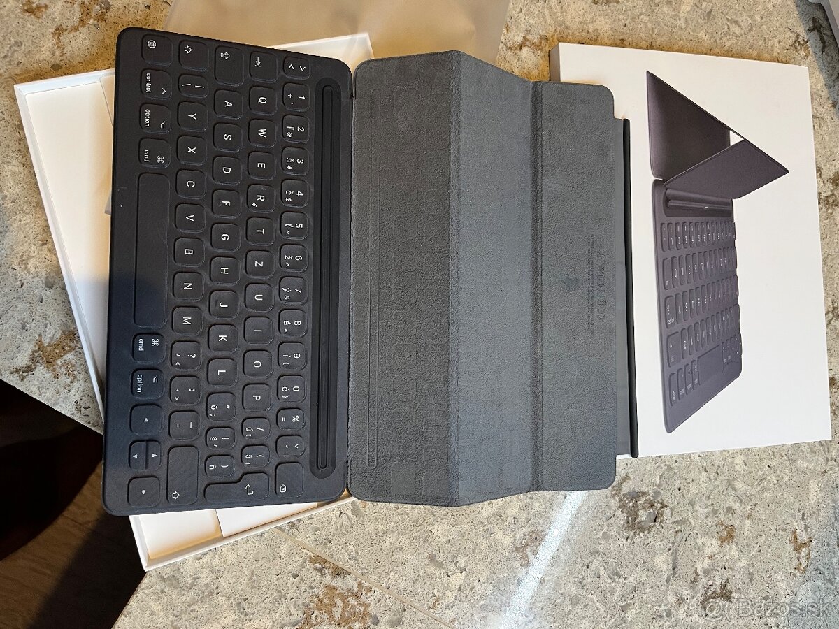 ipad smart keyboard