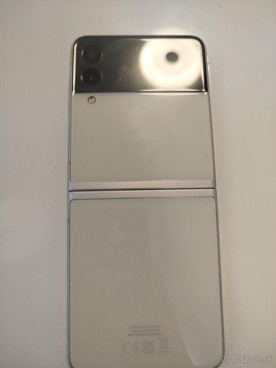 Samsung Galaxy z Flip3