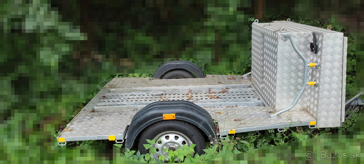 Prívesný vozík na 3 motorky