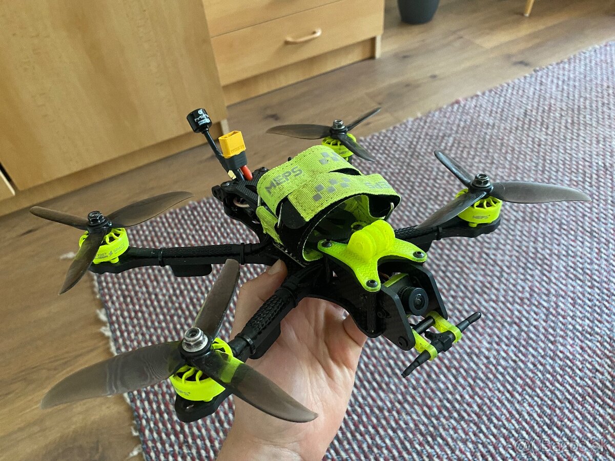 Fpv 6s dron 5” aj so všetkým