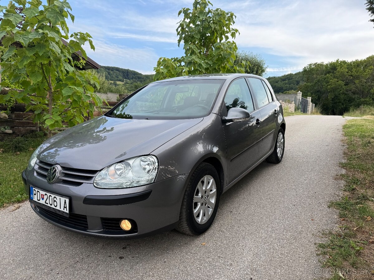 Volkswagen golf 5 bez hrdze