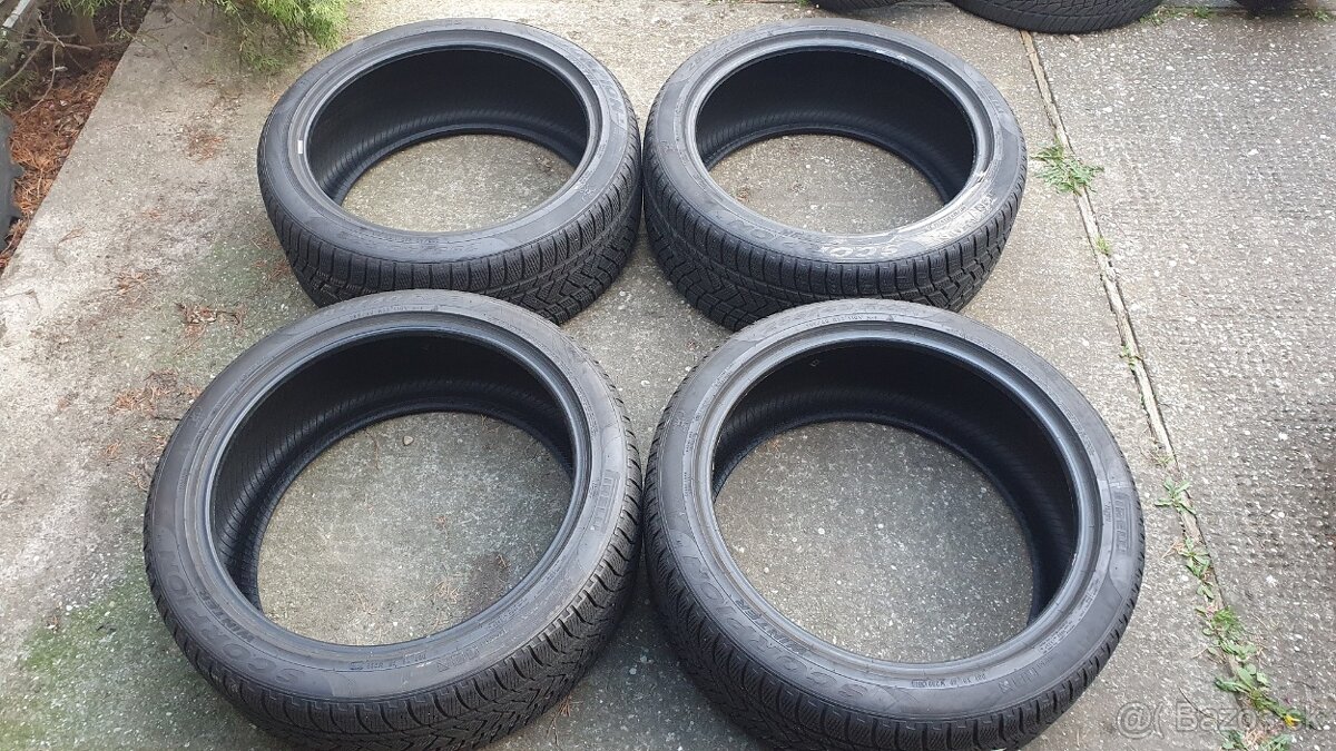 285 40 R22 Zimné pneu Pirreli
